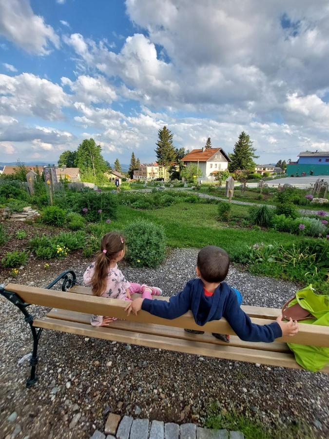 Wald-Panorama-Zimmer Bed & Breakfast Mönichkirchen Exterior foto